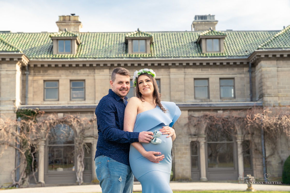 Eolia Mansion at Harkness State Park
Maternity Photo
Blue dress
Vanessa Trettel Photography