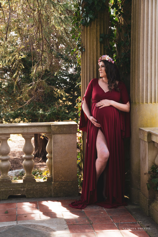 Eolia Mansion at Harkness State Park
Maternity Photo
Red dress
Vanessa Trettel Photography