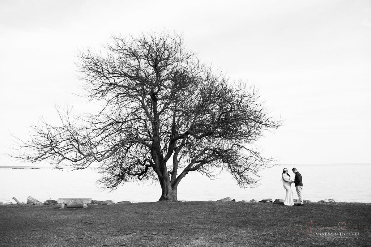 Eolia Mansion at Harkness State Park
Maternity Photo
Blue dress
Vanessa Trettel Photography