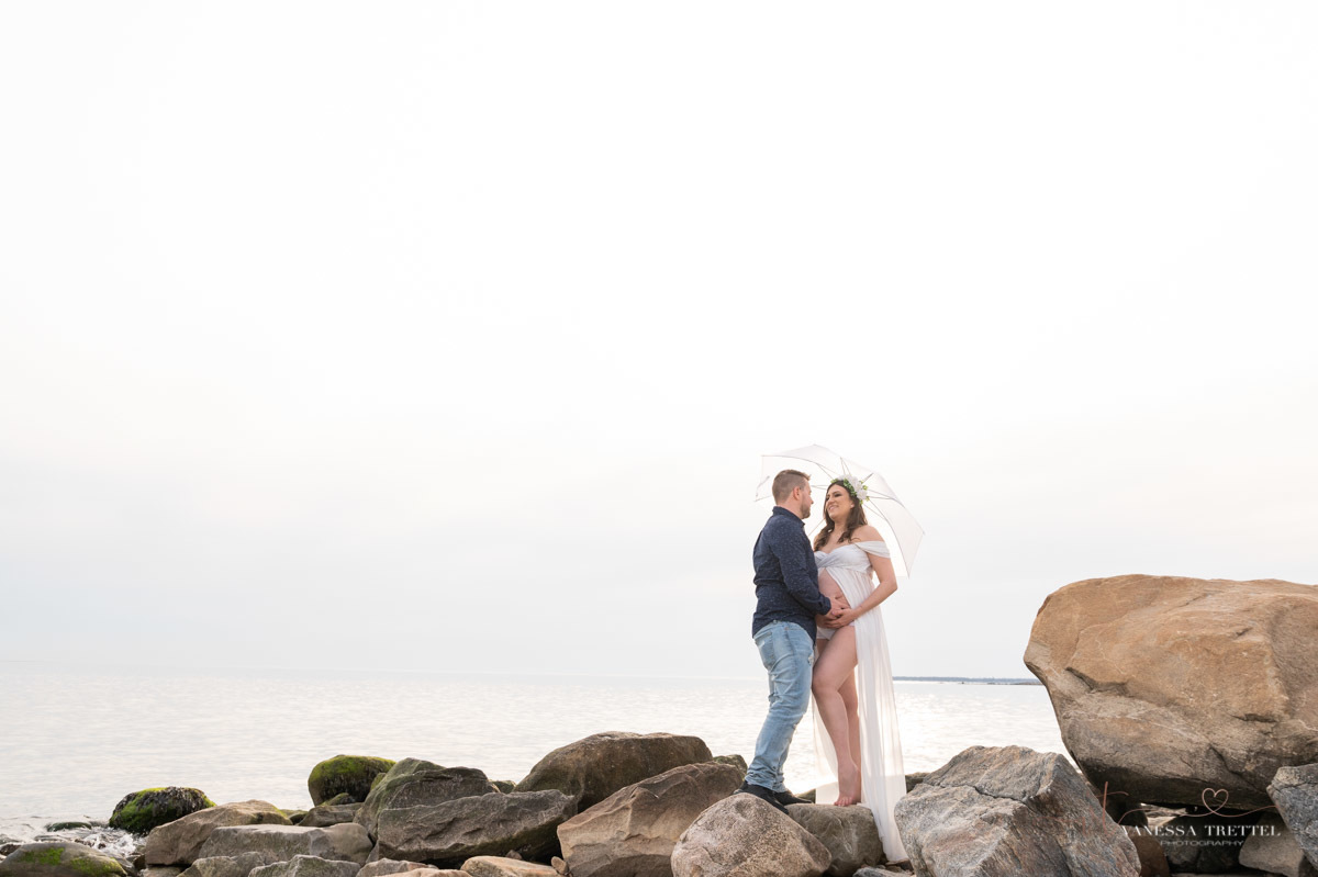 Eolia Mansion at Harkness State Park
Maternity Photo
White dress
Vanessa Trettel Photography