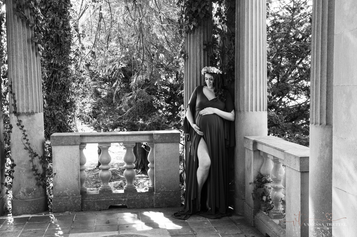 Eolia Mansion at Harkness State Park
Maternity Photo
Red dress
Vanessa Trettel Photography