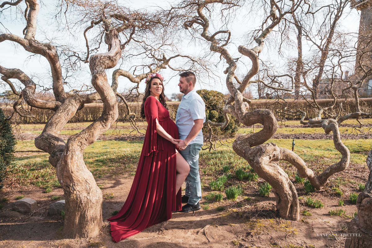 Eolia Mansion at Harkness State Park
Maternity Photo
Red dress
Vanessa Trettel Photography