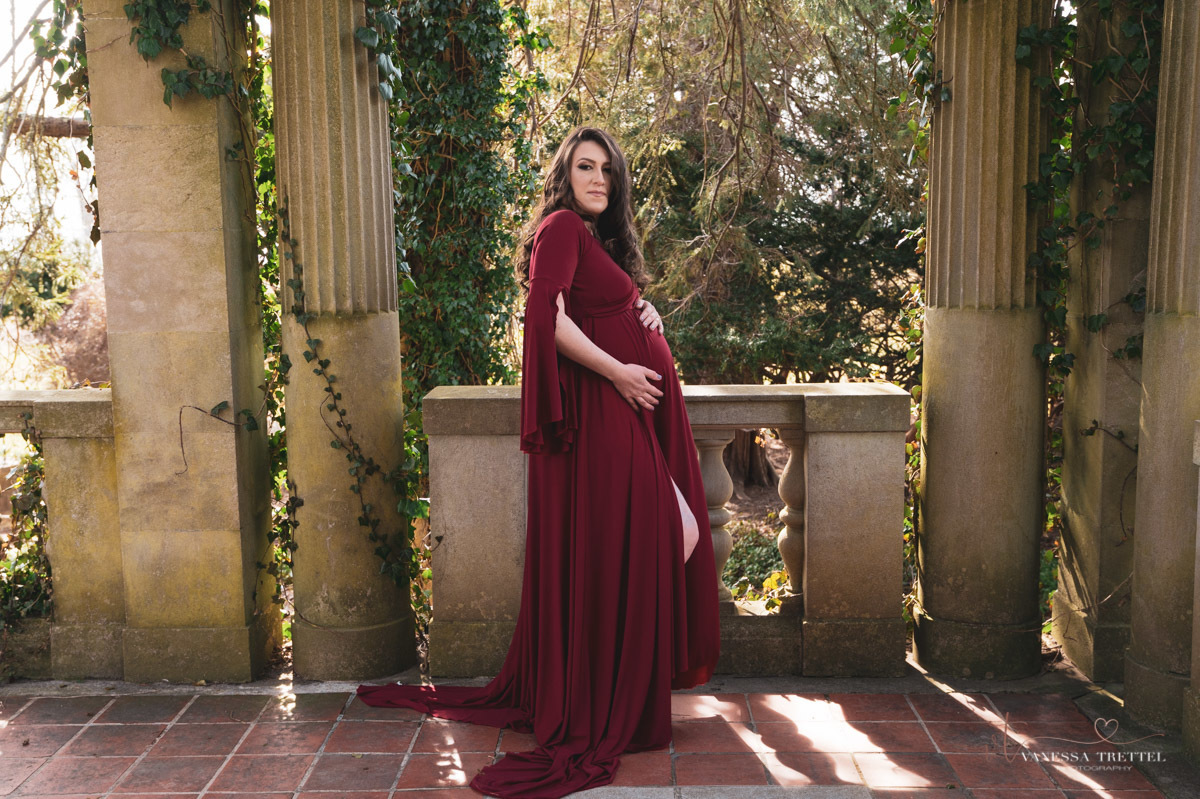 Eolia Mansion at Harkness State Park
Maternity Photo
Red dress
Vanessa Trettel Photography