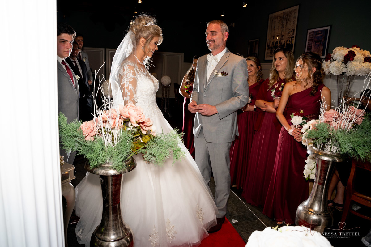 Wedding photographer in CT
wedding in the restaurant
wedding dress
civil wedding
Bridesmaids with red dress
Vanessa Trettel Photography