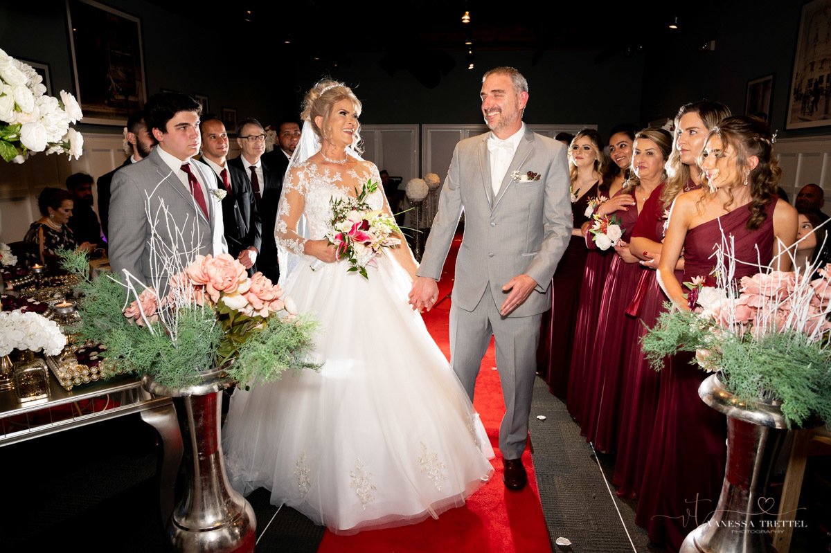 Wedding photographer in CT
wedding in the restaurant
wedding dress
civil wedding
Bridesmaids with red dress
Vanessa Trettel Photography