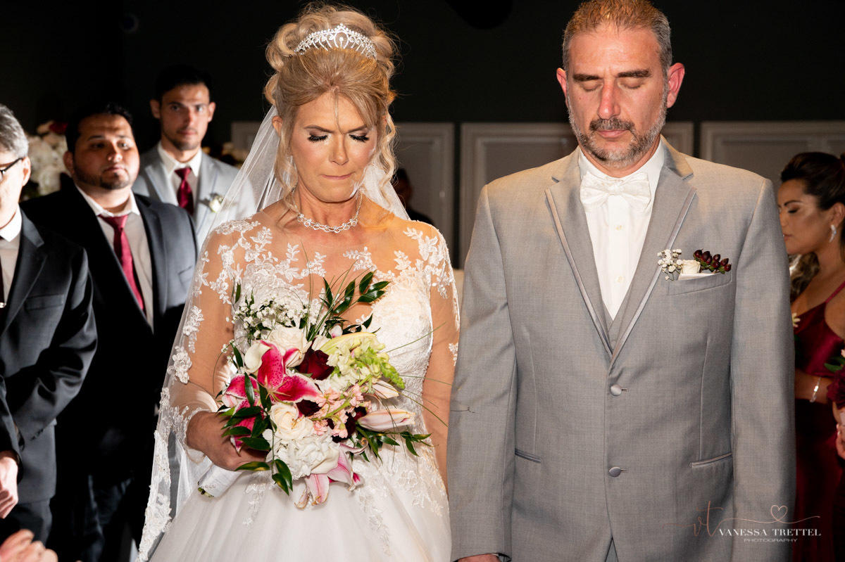 Wedding photographer in CT
wedding in the restaurant
wedding dress
civil wedding
Bridesmaids with red dress
Vanessa Trettel Photography