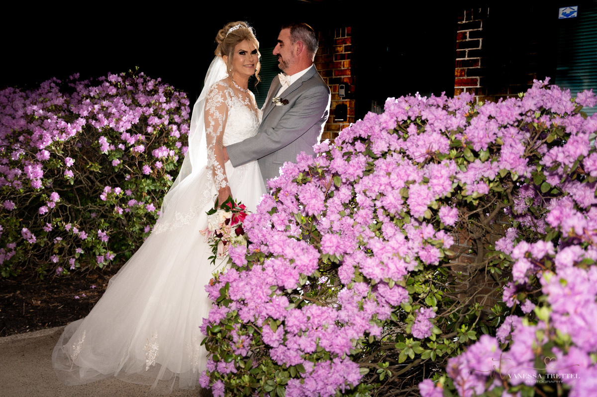 Wedding photographer in CT
wedding in the restaurant
wedding dress
civil wedding
Bridesmaids with red dress
Vanessa Trettel Photography