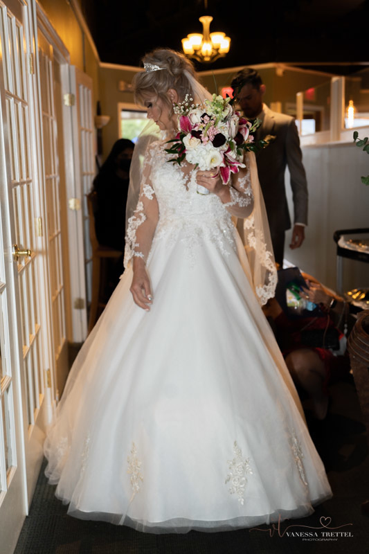 Wedding photographer in CT
wedding in the restaurant
wedding dress
civil wedding
Bridesmaids with red dress
Vanessa Trettel Photography