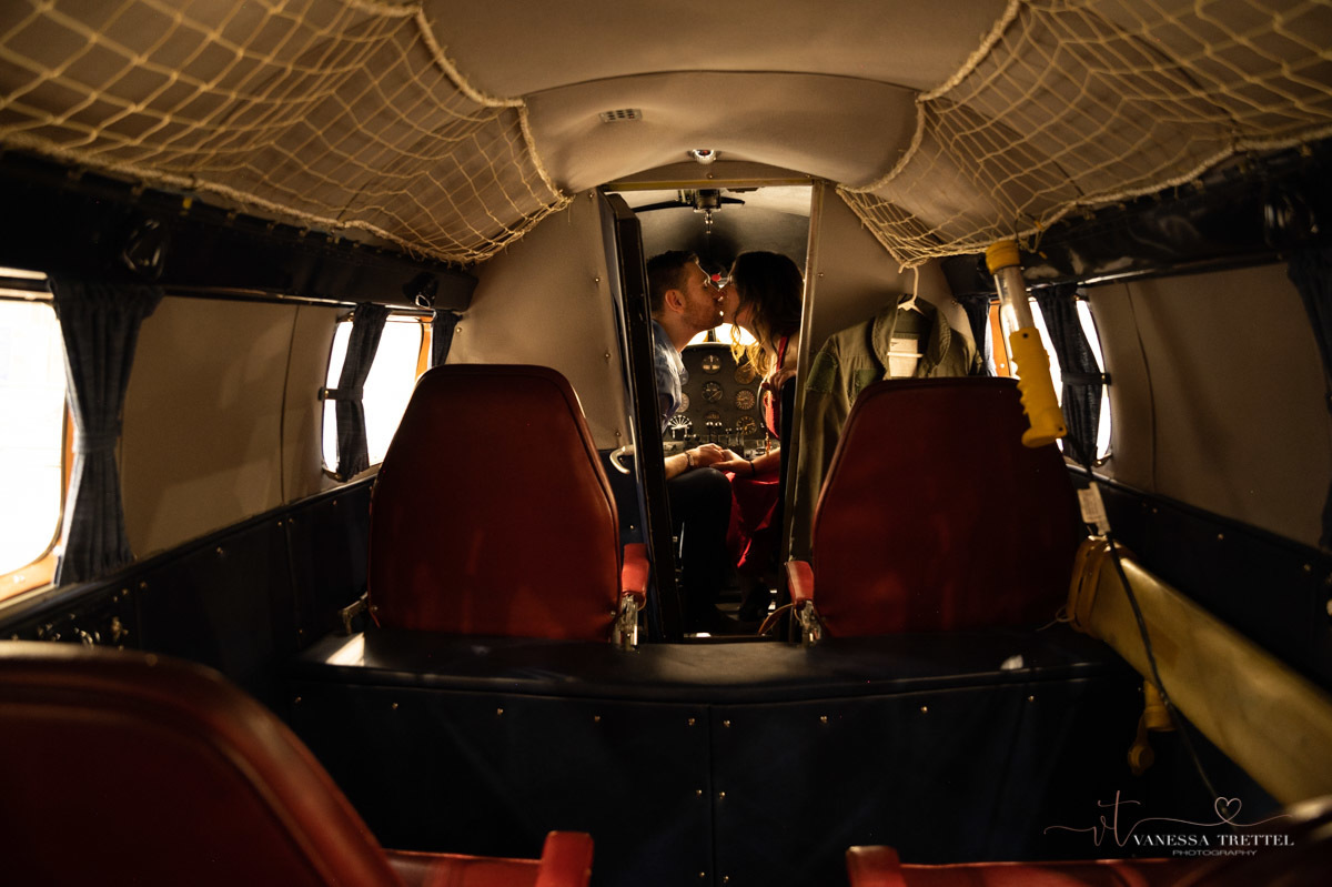airplane engagement photo
New England Air Museum
engagement photographer
engagement photography airplane
Vanessa Trettel Photography