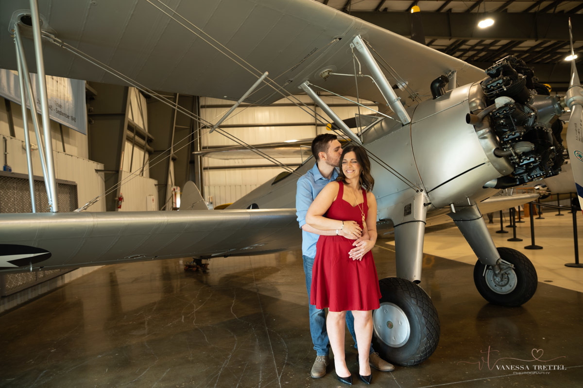 airplane engagement photo
New England Air Museum
engagement photographer
engagement photography airplane
Vanessa Trettel Photography