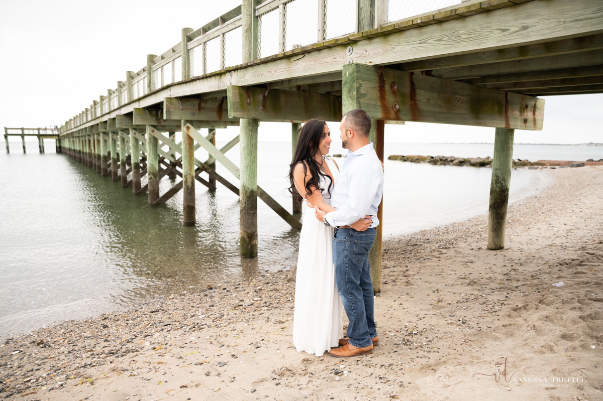 family photography in the beach
Milford Beach, CT photos
Vanessa Trettel Photography
family photographer in CT 