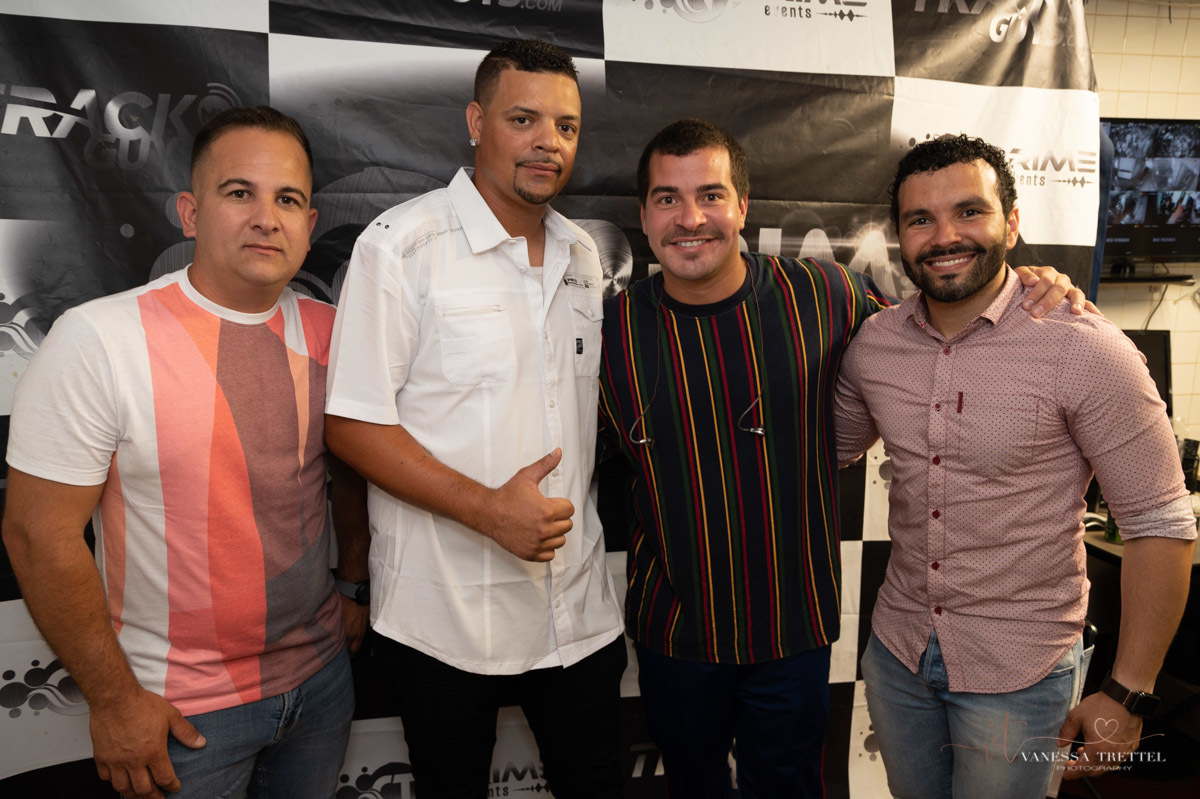 Vanessa Trettel Photography
Event photos
Thiago Martins USA
Wedding photographer
Couple photographer
Concert photographer
NYC photographer
NYC couple photographer