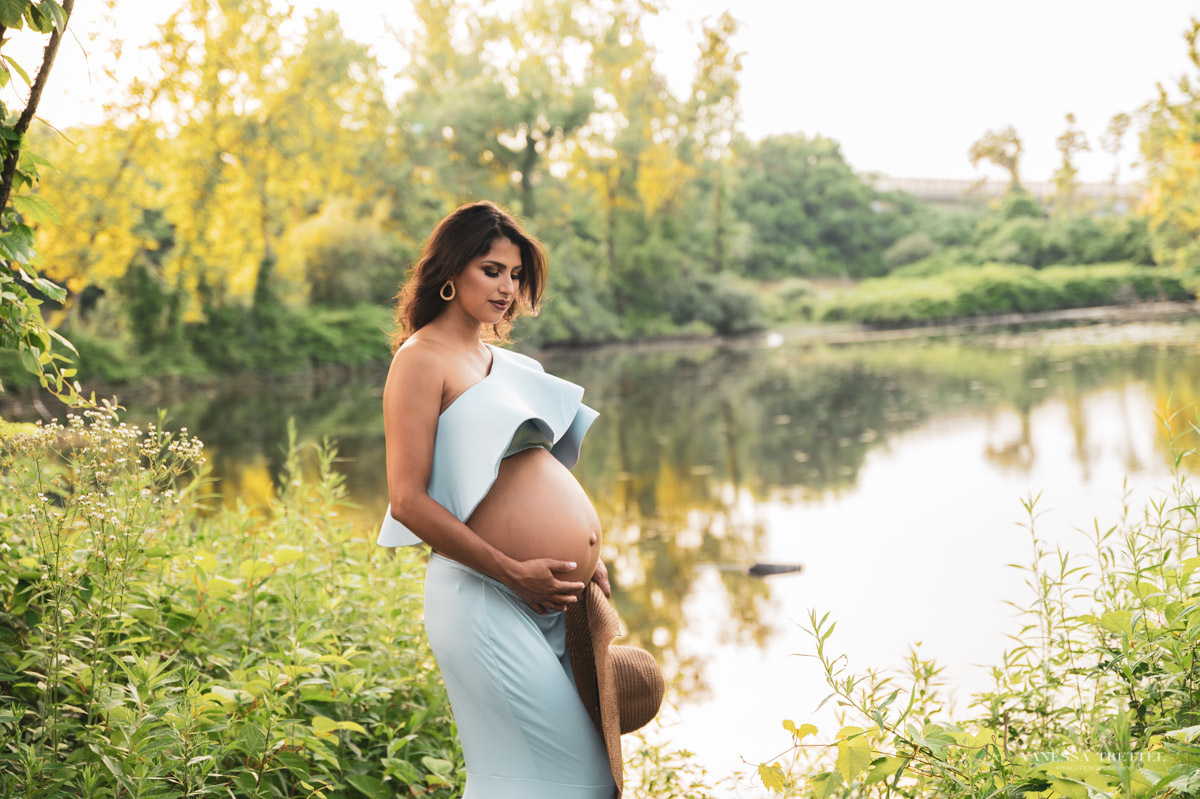 Maternity photo
maternity dress for photography
maternity photographer in CT
Vanessa Trettel Photography