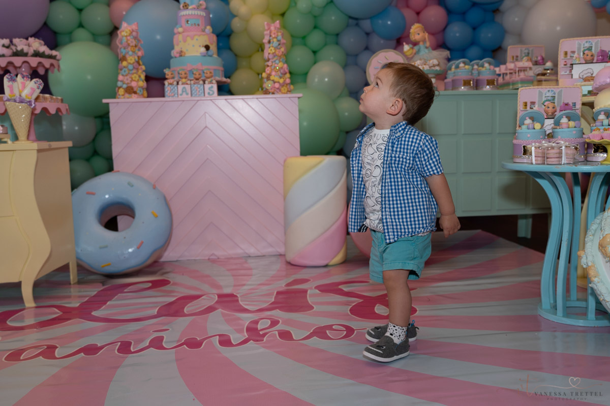 1st year birthday party
1st year photos
candy photography
Vanessa Trettel Photography
family photographer