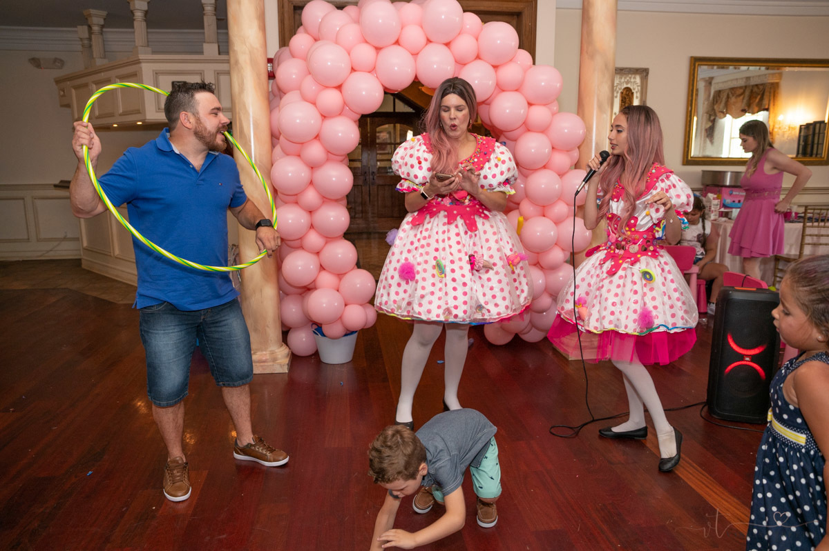 1st year birthday party
1st year photos
candy photography
Vanessa Trettel Photography
family photographer