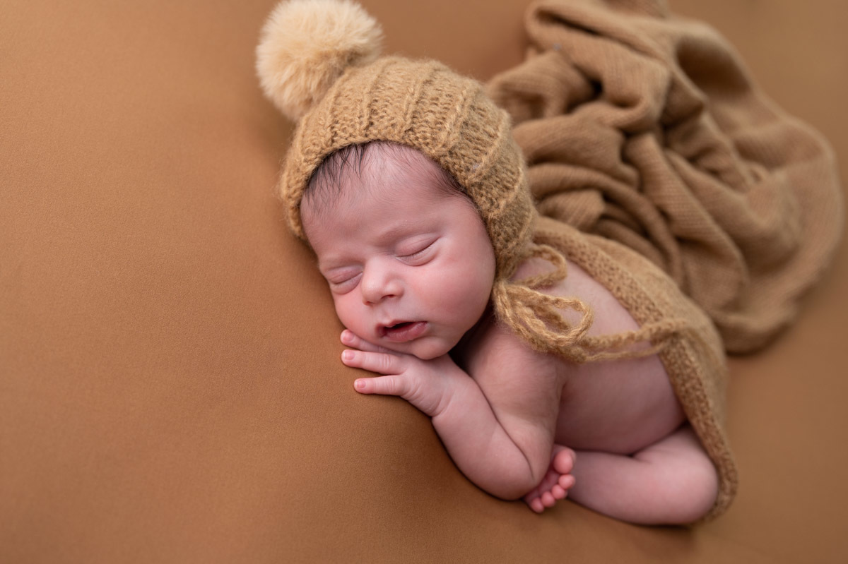 newborn photo CT
Koala pose
gray background girl 
Vanessa Trettel Photography
Ansonia, CT
newborn family photos
diy newborn photos
newborn photos near me
newborn hospital photos
baby boy newborn photos
studio newborn photos
when to take newborn photos