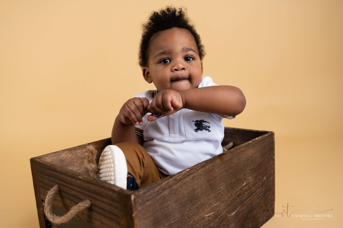 1st Birthday photography
Smash Cake photo shoot
one birthday cowboy theme
Studio Photographer 
Family Photographer in CT
Vanessa Trettel Photography