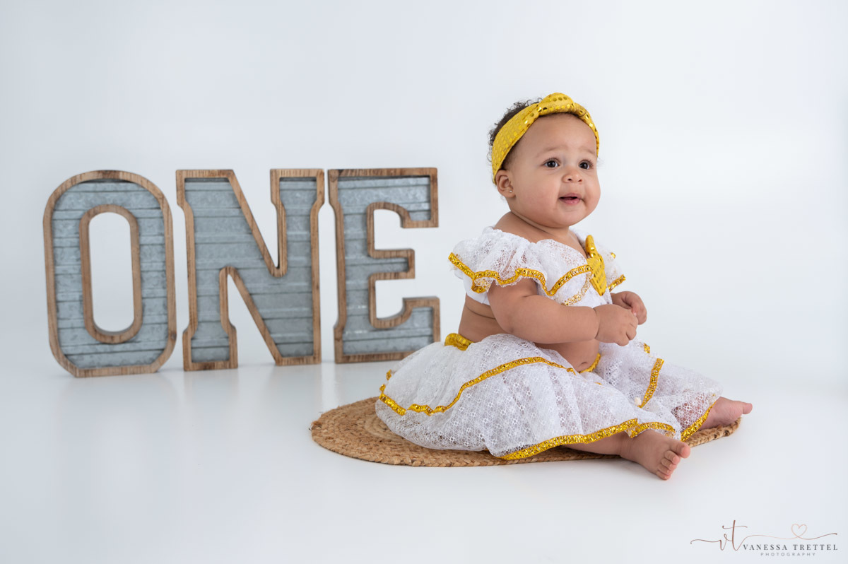 1st Birthday photography
Smash Cake photo shoot
one birthday Boho theme
First Birthday girl photography
Studio Photographer
Family Photographer in CT
Vanessa Trettel Photography