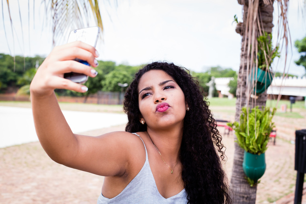 Caras e bocas para a foto, um book de 15 anos nunca foi tao comediante como este.