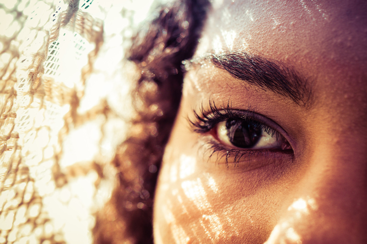 Um olhar tao centrado para que foce bem fotografada para seu book de 15 anos