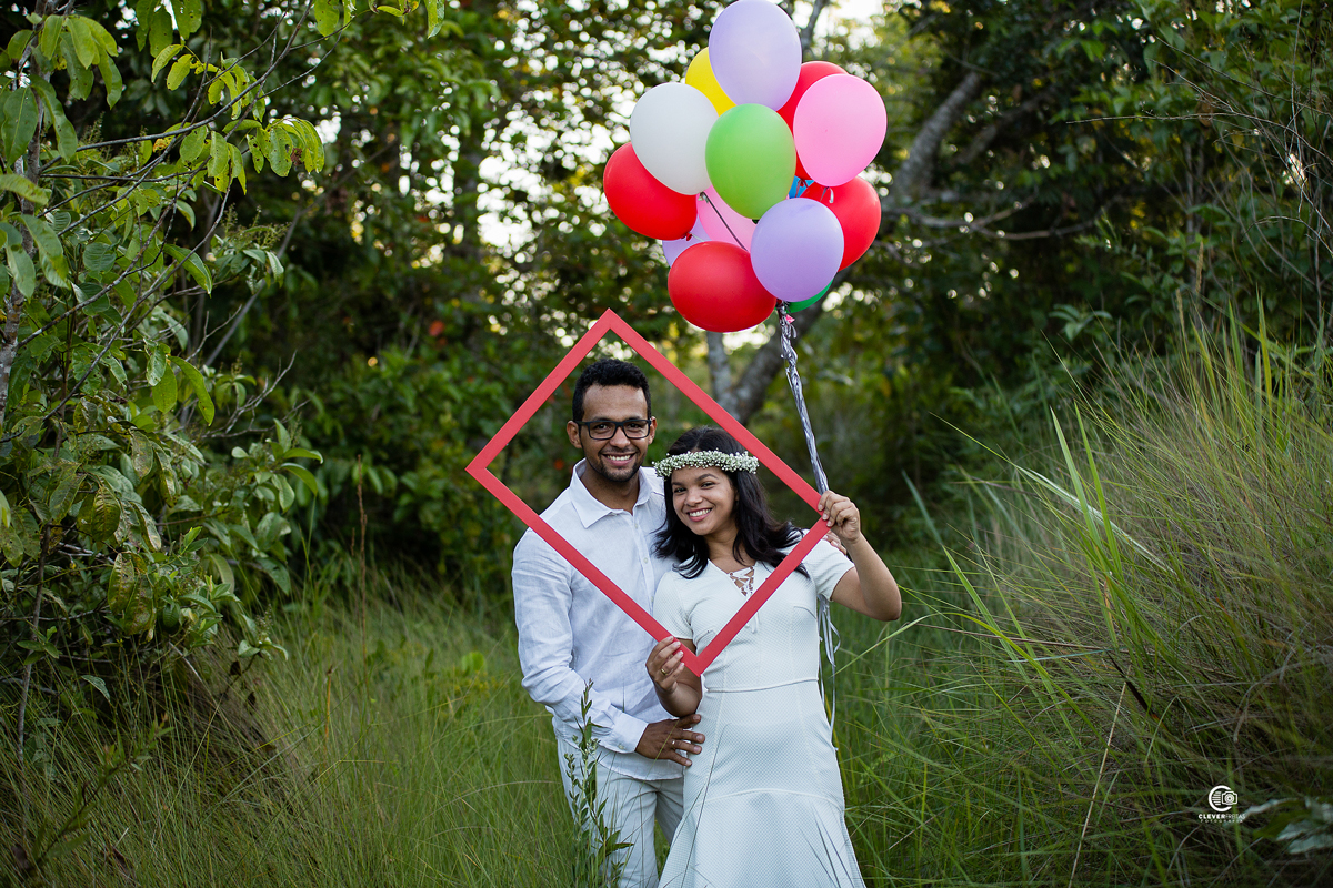 Pre wedding ao ar livre de Cleciane e Saulo no Vale Encanta em Rondonópolis MT