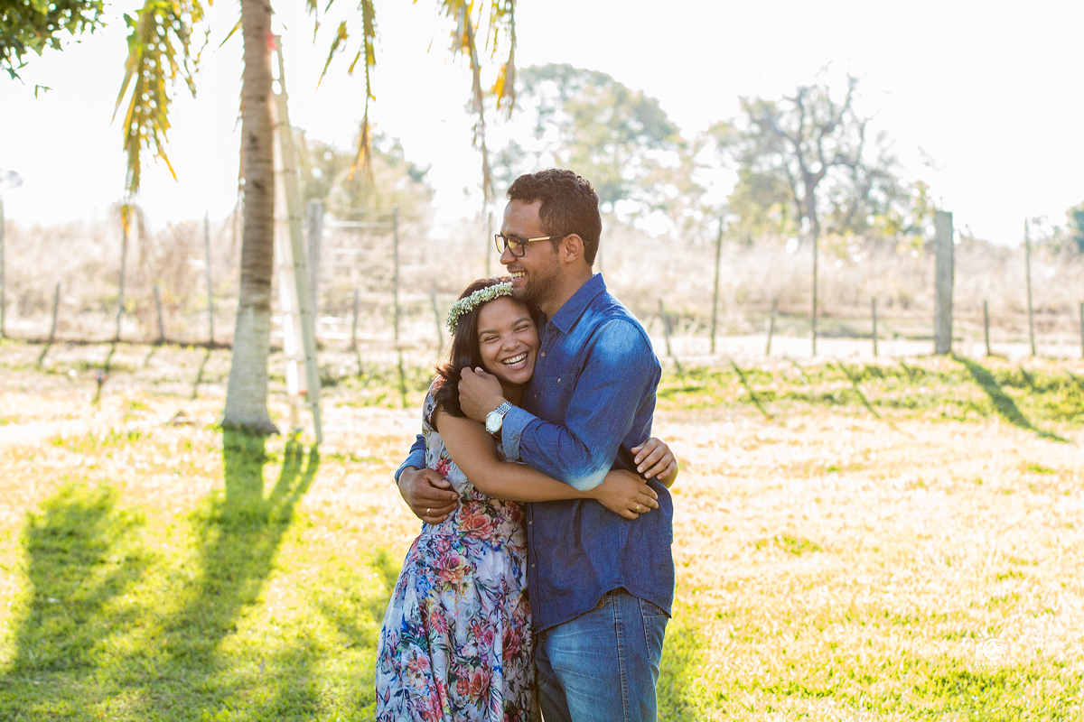 Nada melhor que fotografar um casal lindo ensaio de casal no Vale Encantado em Rondonópolis MT