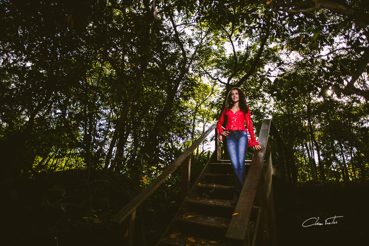O fotografo Cléver Freitas fotografou um debutante muito linda no clube Fundação MT em Rondonópolis