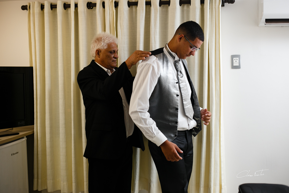 Fotografar o noivo e sempre uma alegria, Andrey parabéns pelo seu dia de Noivo