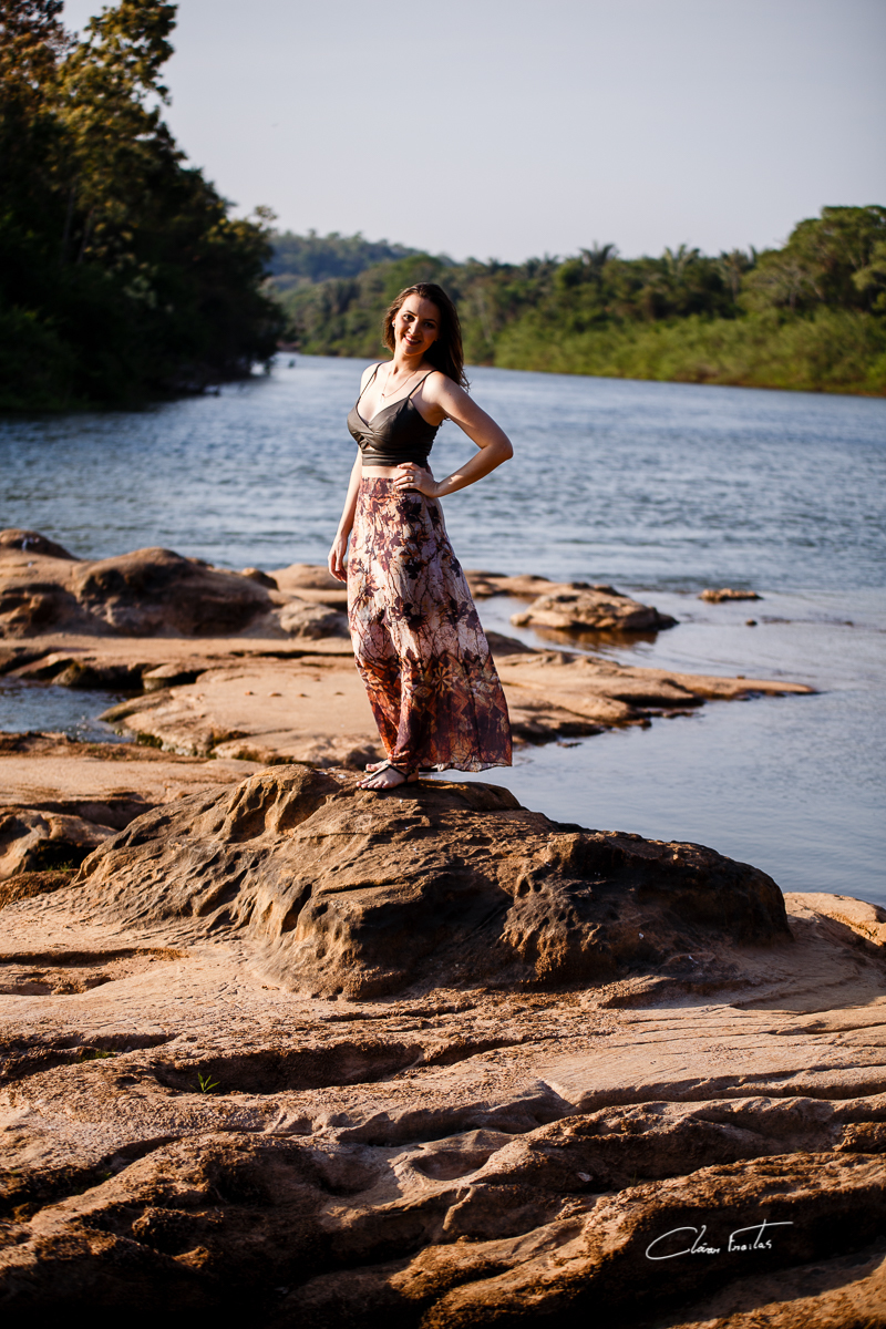 book nas pedras do rio