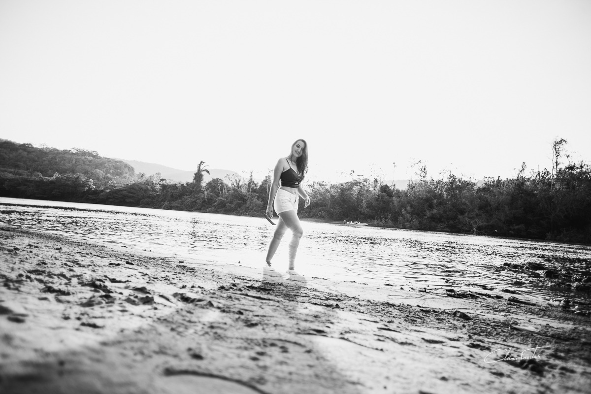 ensaio em Preto e branco ao por do sol 