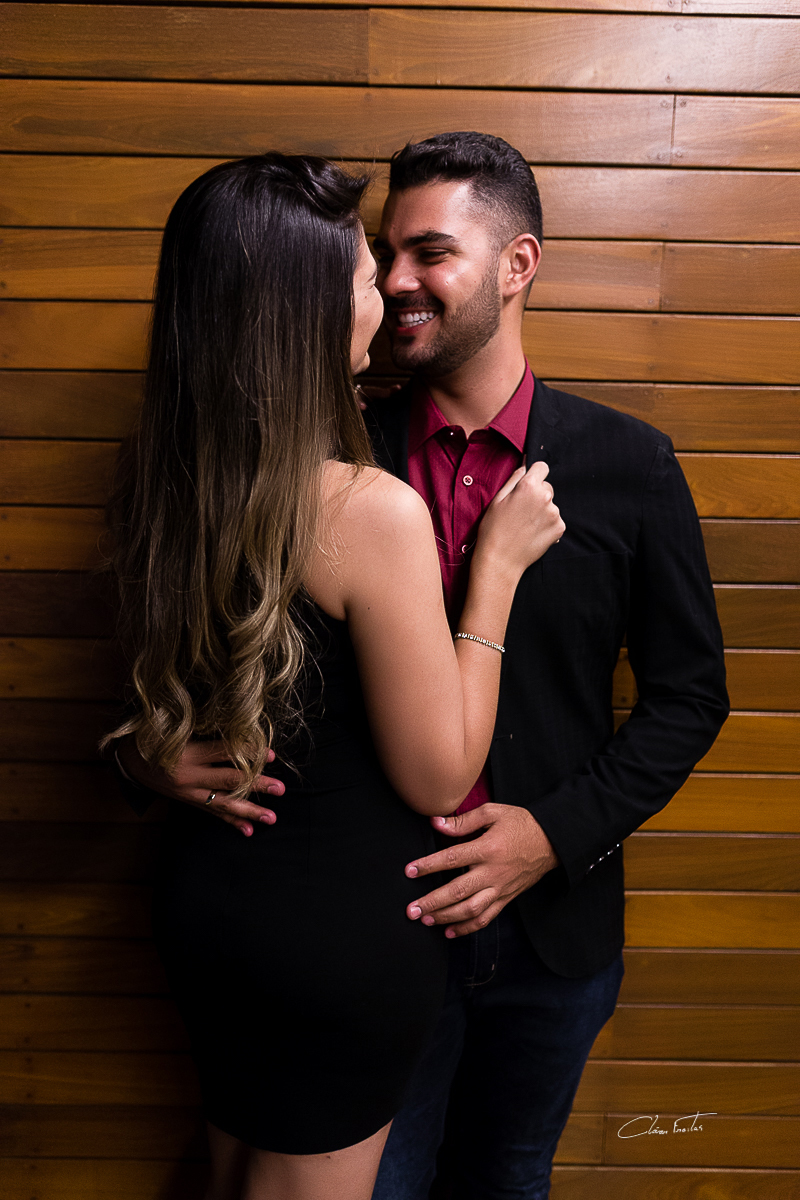 Pedido-de-casamento-noivado-Comfort-Hotel-em-Rondonópolis-MT-Ensaio-fotográfico-perfeito-com-fotografo-especializado-em-Retrato-feminino-Cléver-Freitas-Mato-Grosso