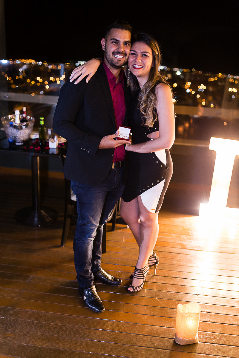 Pedido-de-casamento-noivado-Comfort-Hotel-em-Rondonópolis-MT-Ensaio-fotográfico-perfeito-com-fotografo-especializado-em-Retrato-feminino-Cléver-Freitas-Mato-Grosso