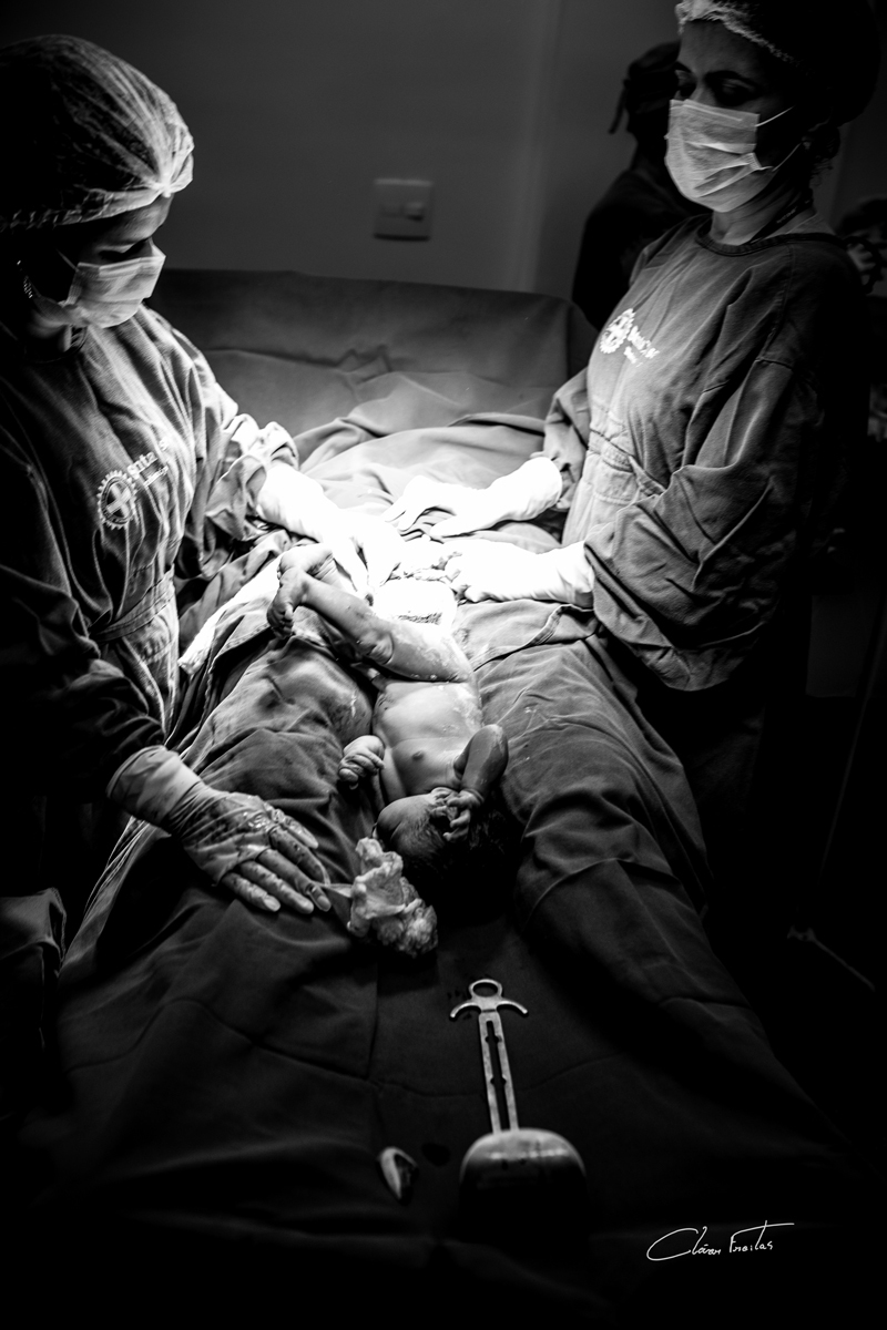 Hospital Santa Casa de Rondonópolis - MT Quinta-feira, 28 de dezembro de 2017 esse foi o dia do nascimento da linda Isabela