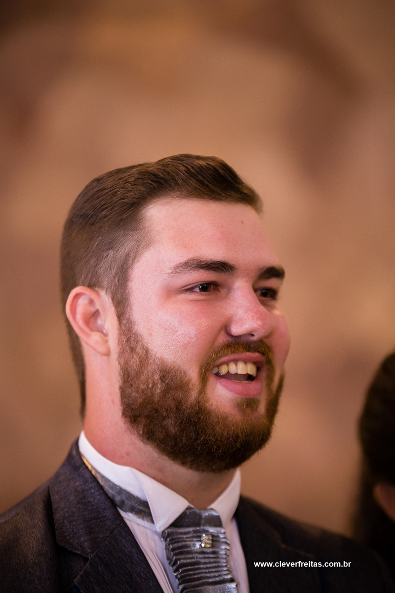 Rondonópolis Mato Groso MT Decoração: Eliane Viana Assessoria + cerimonial: Lia Local de eventos: Igreja capela Rosa Mística Fotografia de casamento: Clever Freitas