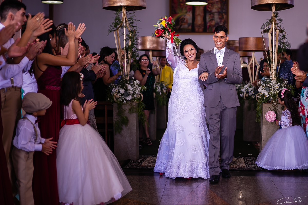 Casamento que foi realizado na Igreja Santa Crus em Rondonópolis MT