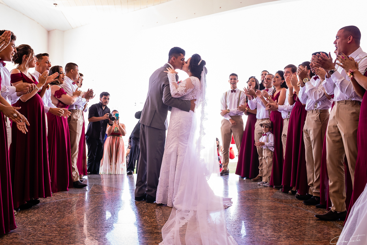 Casamento que foi realizado na Igreja Santa Crus em Rondonópolis MT
