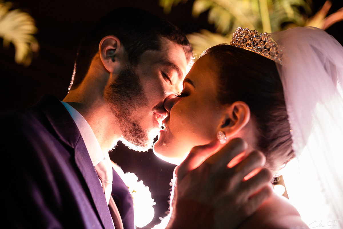 Capela N.S Rosa Mística Mato Grosso Rondonópolis-MT casamento Suzany e Igor  - Making of  do Noivo no goyano barbershop em Rondonópolis MT -  Making of da Noiva Suzany no Hotel Rios e sua Maquiadora Cristiana Almeida Makeup