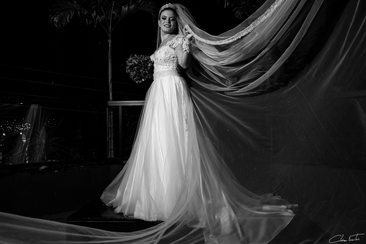 Capela N.S Rosa Mística Mato Grosso Rondonópolis-MT casamento Suzany e Igor  - Making of  do Noivo no goyano barbershop em Rondonópolis MT -  Making of da Noiva Suzany no Hotel Rios e sua Maquiadora Cristiana Almeida Makeup