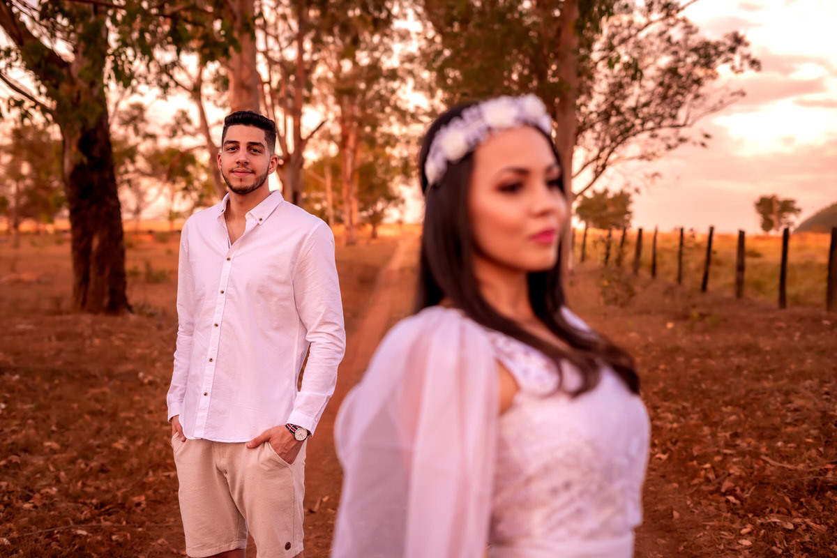 Ensaio-pre-wedding-renata-guilherme-Rondonópolis-MT-fotografo-de-casamento-por-do-sol-atardecer-