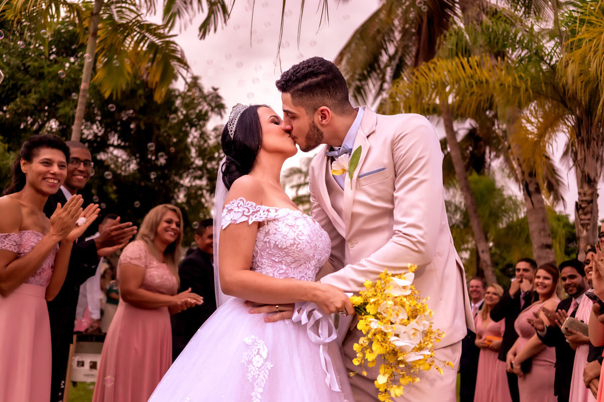 casamento-no-por-do-sol-wedding-renata-e-guilherme-rondonopolis-mt-fotografo-de-casamento-atardecer-noiva-linda-