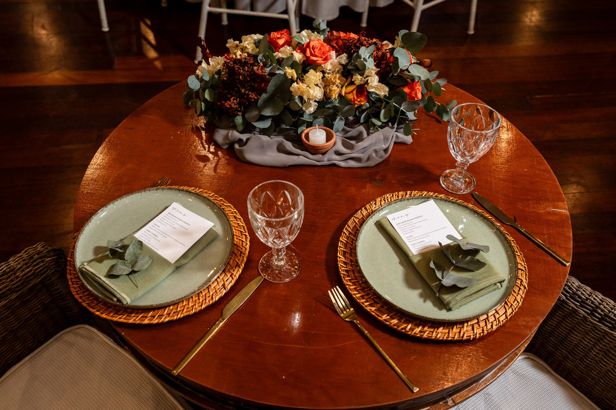 Foto da mesa dos noivos.