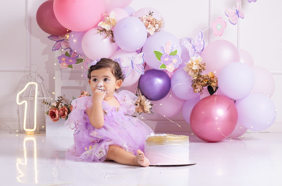 tema: Borboletas lilas