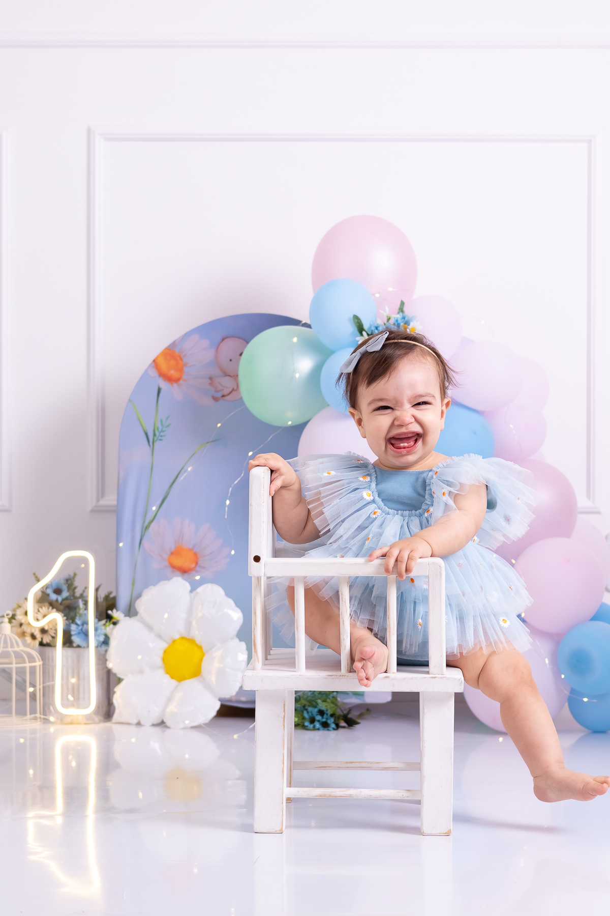 tema: Margaridas em tom de azul
