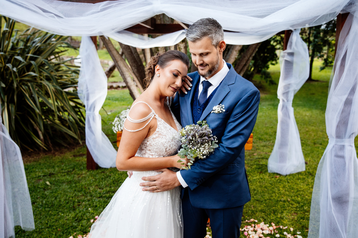 Aline Bortolini Fotografia
Fotógrafo no vale dos vinhedos
Case na Serra Gaúcha
casamento em Garibaldi 