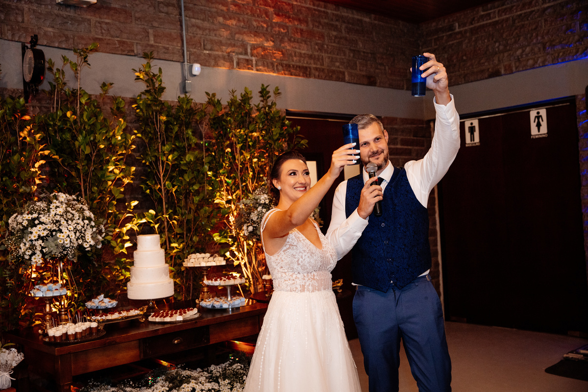 Aline Bortolini Fotografia
Fotógrafo no vale dos vinhedos
Case na Serra Gaúcha
casamento em Garibaldi 