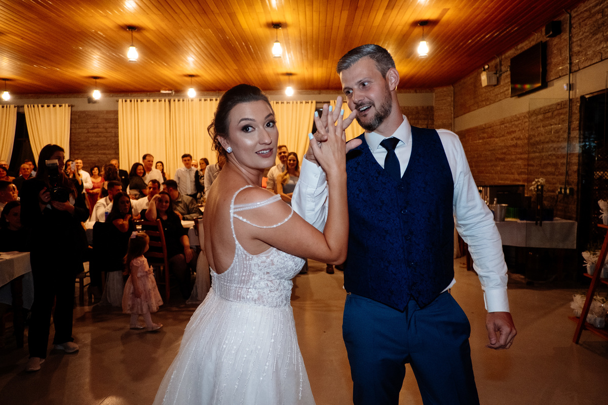 Aline Bortolini Fotografia
Fotógrafo no vale dos vinhedos
Case na Serra Gaúcha
casamento em Garibaldi 