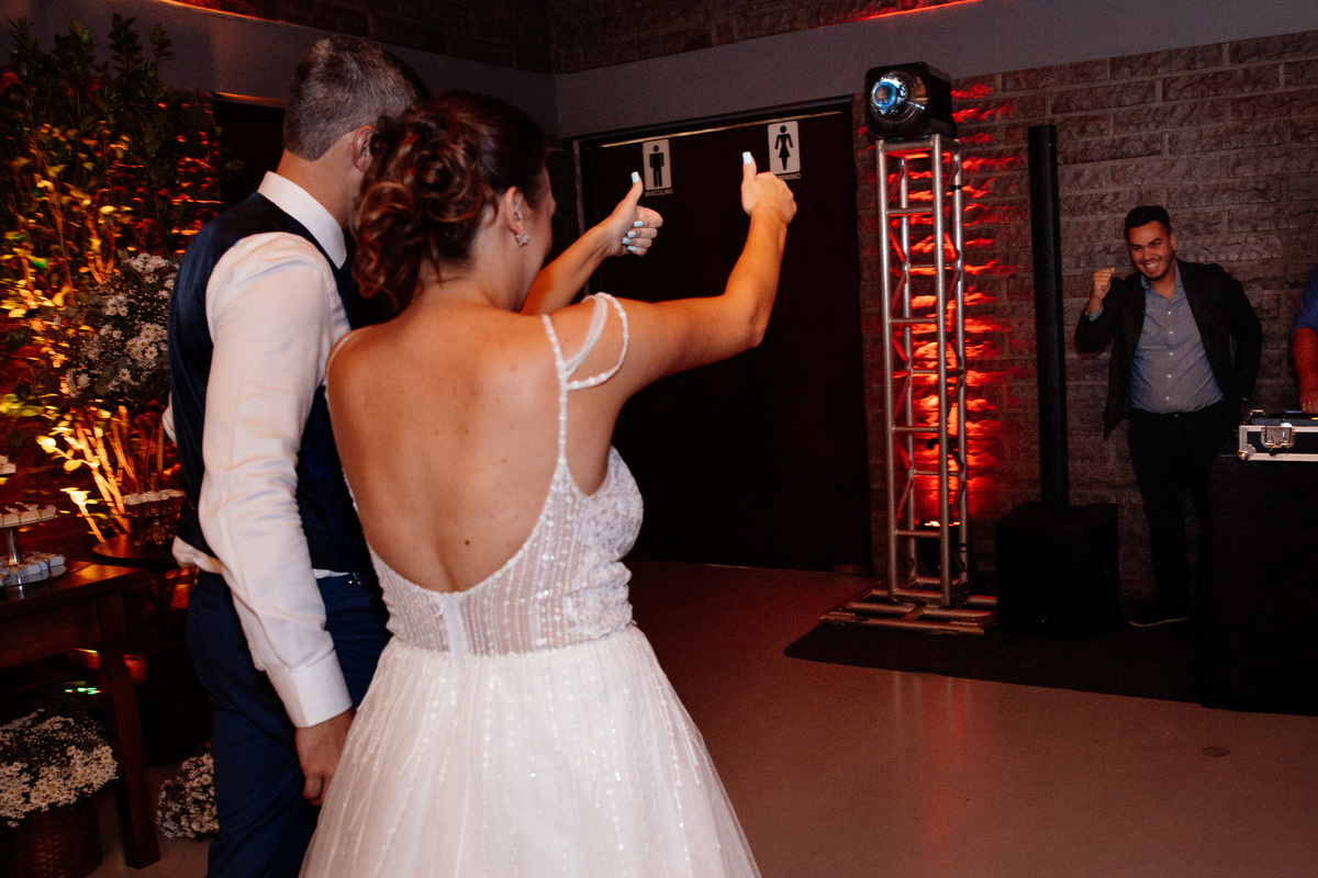 Aline Bortolini Fotografia
Fotógrafo no vale dos vinhedos
Case na Serra Gaúcha
casamento em Garibaldi 