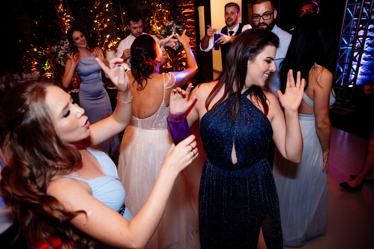 Aline Bortolini Fotografia
Fotógrafo no vale dos vinhedos
Case na Serra Gaúcha
casamento em Garibaldi 