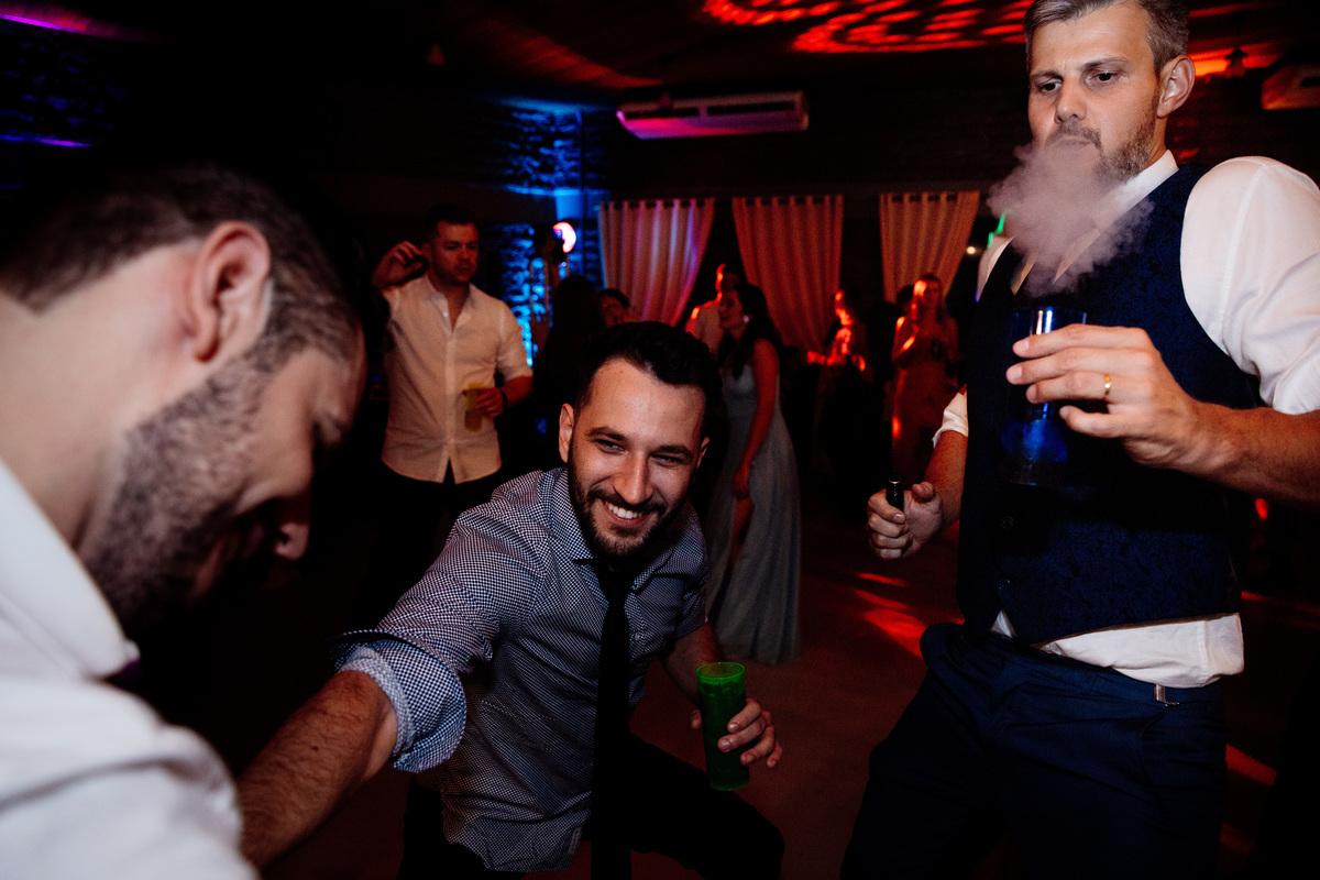 Aline Bortolini Fotografia
Fotógrafo no vale dos vinhedos
Case na Serra Gaúcha
casamento em Garibaldi 