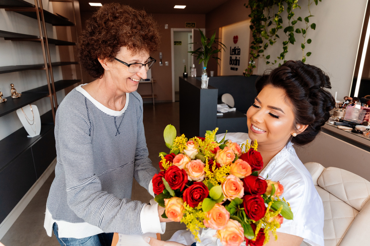 Aline Bortolini Fotografia
Fotógrafo no vale dos vinhedos
Case na Serra Gaúcha
casamento em Garibaldi 